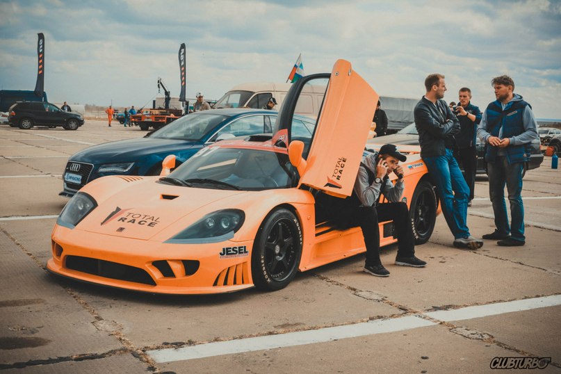 Saleen s7 total Race